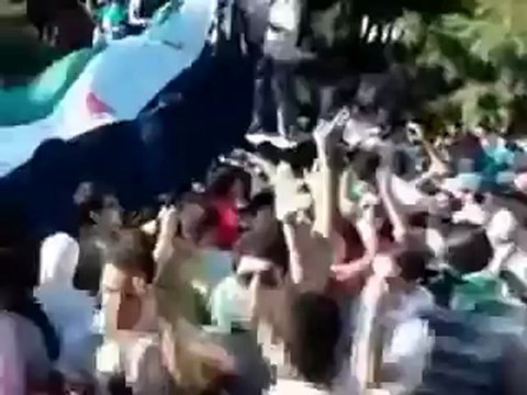 Syria فري برس حلب تحرير ساحة الجامعة أمام المراقبين الدوليين 17 5 2012 Aleppo