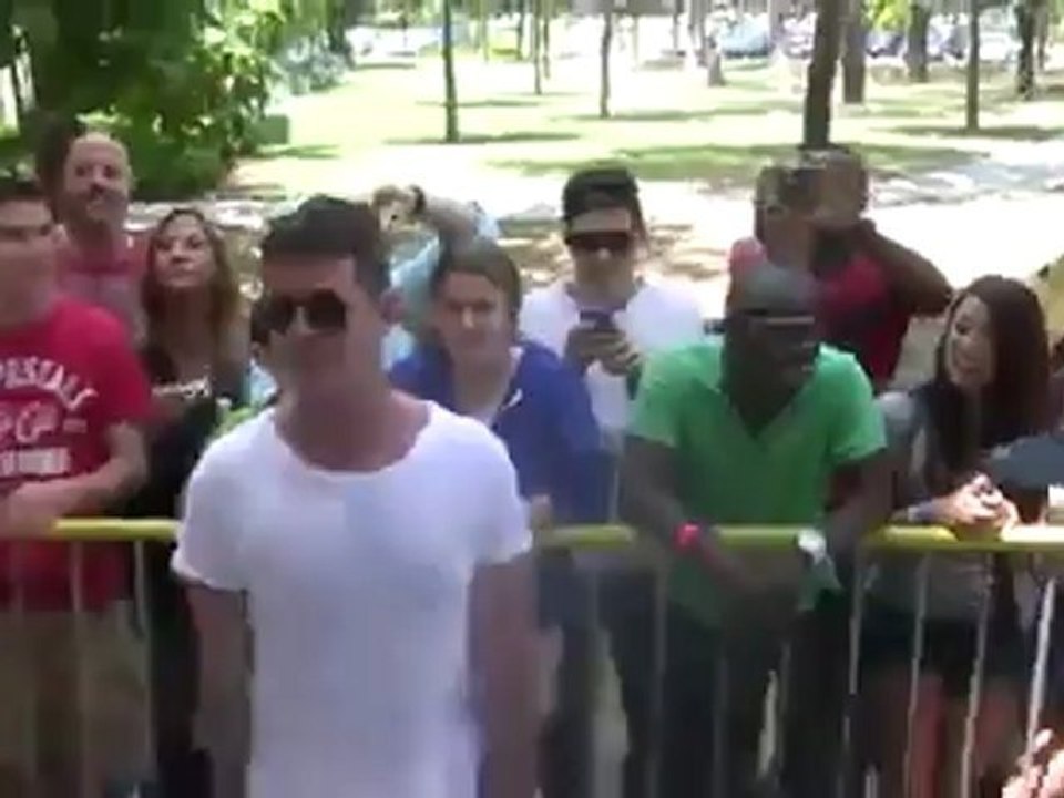 Simon Cowell Disses The Voice