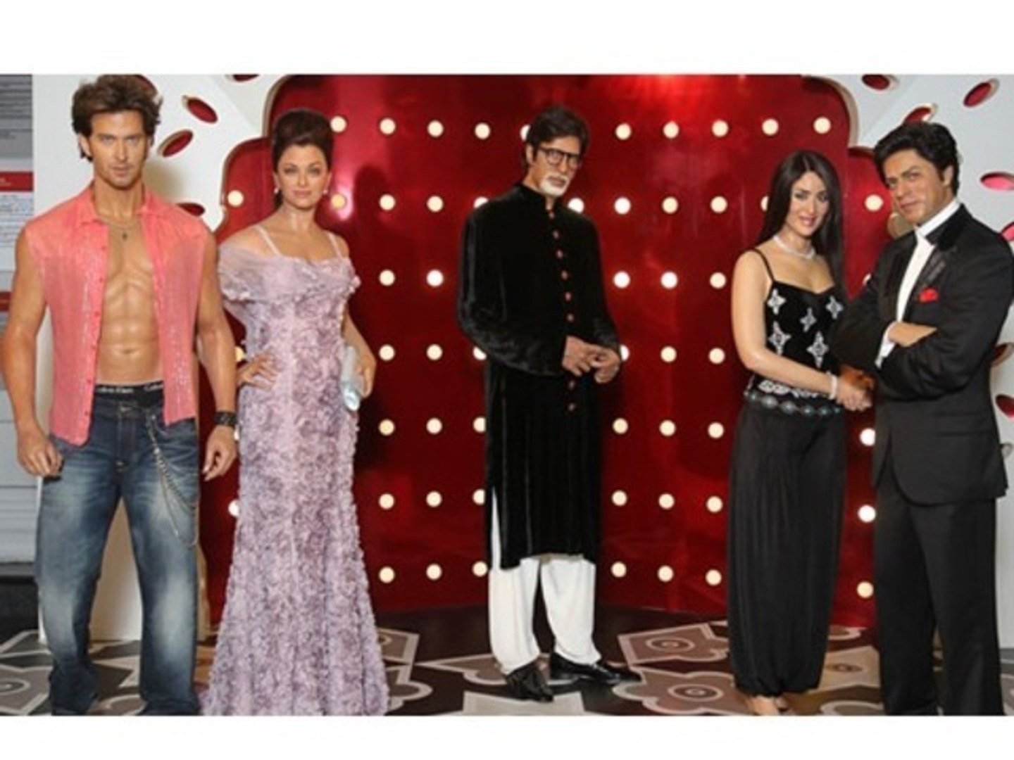 Madame Tussauds Hongkong Unveils Bollywood Icons - Bollywood News