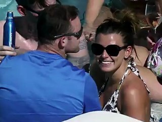 Bikini-Clad Coleen Rooney Holidays With Wayne in Las Vegas