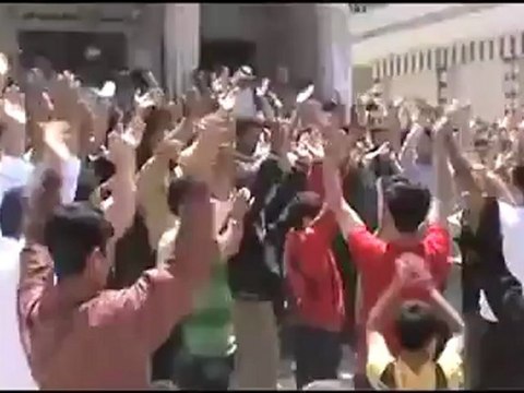 Syria فري برس حمص الرستن مظاهرة جمعة أبطال جامعة حلب تحت القصف 18 5 2012