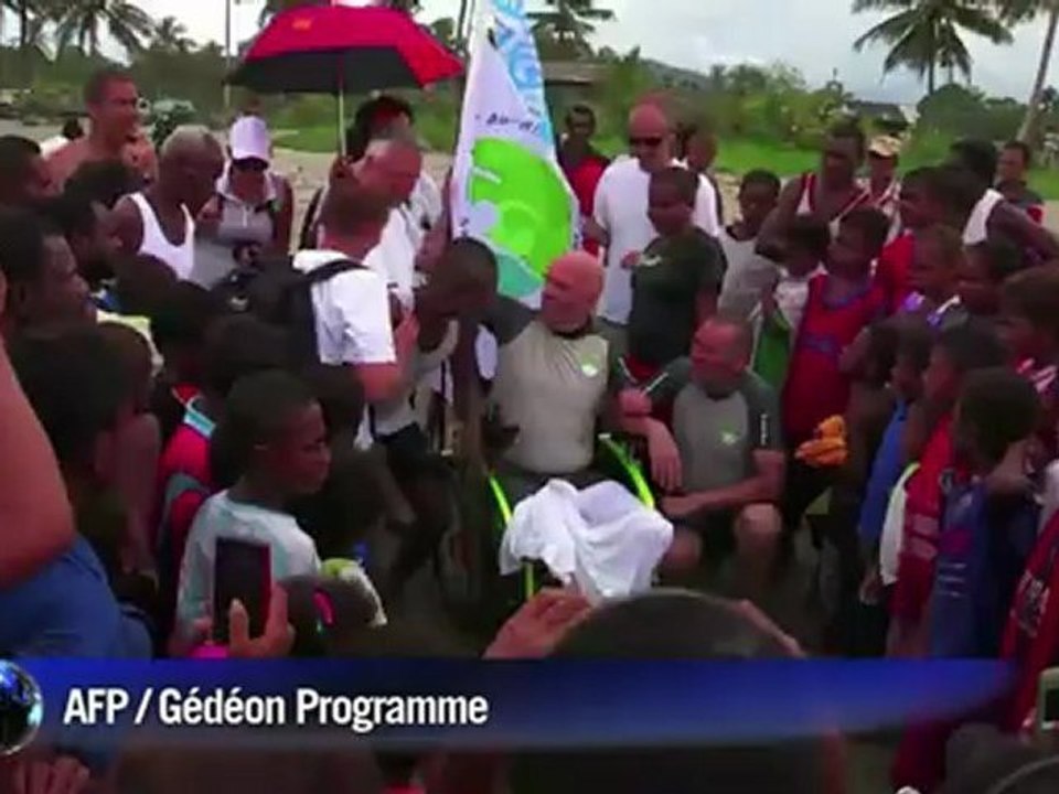 Le nageur amputé Philippe Croizon réussit sa première traversée
