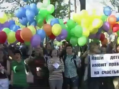 Gay Activists Attacked in St. Petersburg on 'International Day of Fighting Homophobia'