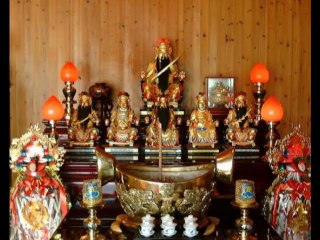 Запрещённые к показу социальные рекламы деньги привороты счастья