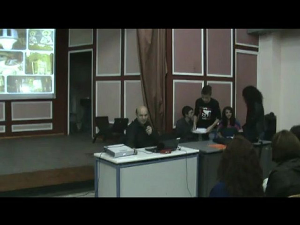 Tovoion News Channel PROJECT ΛΥΚΕΙΟΥ ΝΕΑΠΟΛΗΣ ΒΟΪΟΥ ΜΕΡΟΣ Β' 17-5-2012