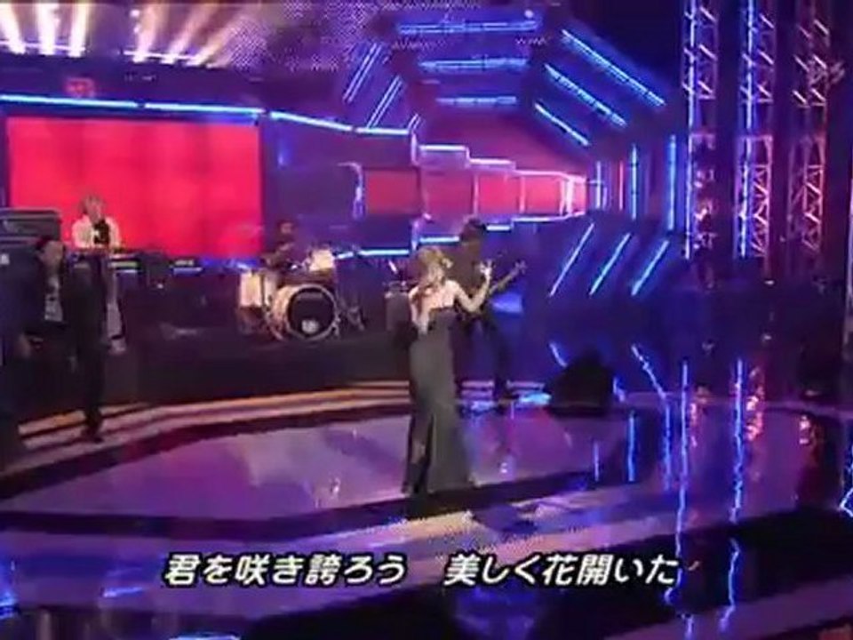 Ayumi hamasaki《Vogue》live