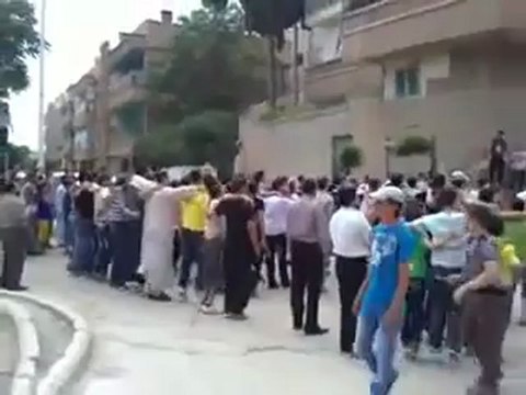Syria فري برس حماه المحتلة حي البياض جمعة ابطال جامعة حلب 18 5 2012 Hama