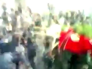 Syria فري برس أغنية السفاح أبو نص لسان   غناء و ألحان فرقة المندسين Syria