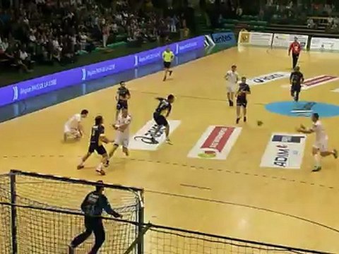HBC Nantes - USAM Nimes - But de Franck JUNILLON