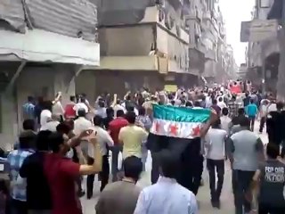 Syria فري برس حلب صلاح الدين   الله أكبرزحف حشود الأحرارللتظاهر18 5 2012 Aleppo