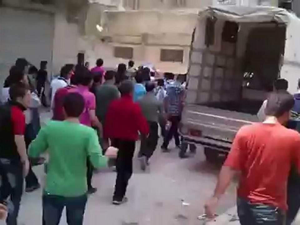 Syria فري برس حلب صلاح الدين شارع جامع الزبير 18 5 2012 Aleppo