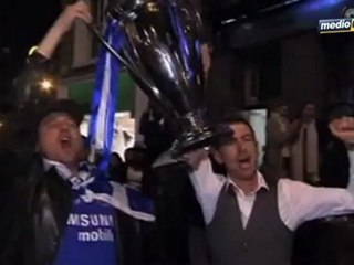 Medio Tiempo: Chelsea Campeon CL, Aficionados festejan.mov