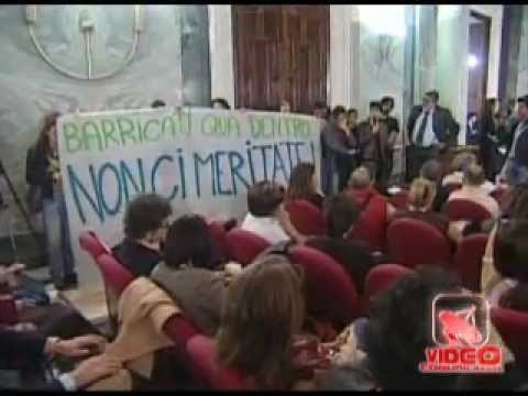 Napoli - Indagine di AlmaLaurea sui laureati della Federico II (live 22.05.12)