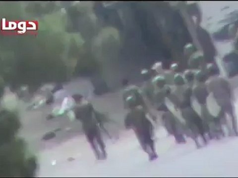 Syria فري برس ريف دمشق دوما انتشار عصابات بشار بشارع الجلاء 18 5 2012 Damascus