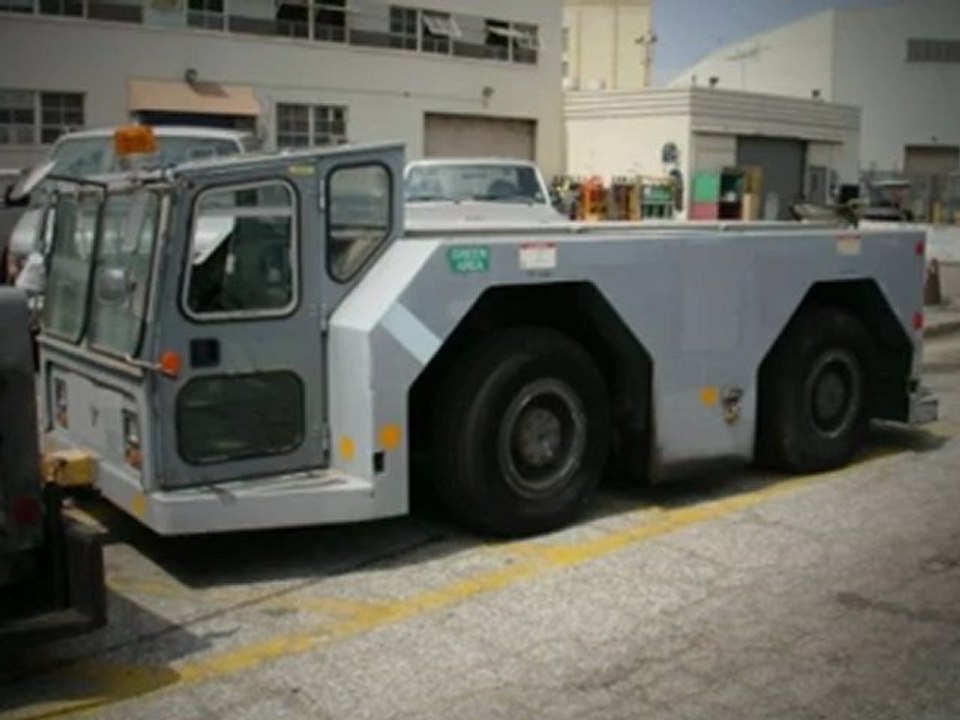 Buy Sell New Used and Refurbished Pushback Tractors Air Start Units Stewart Stevenson GSE