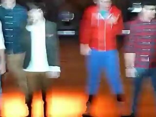 One Direction - What Makes You Beautiful - Live - HD - YouTube