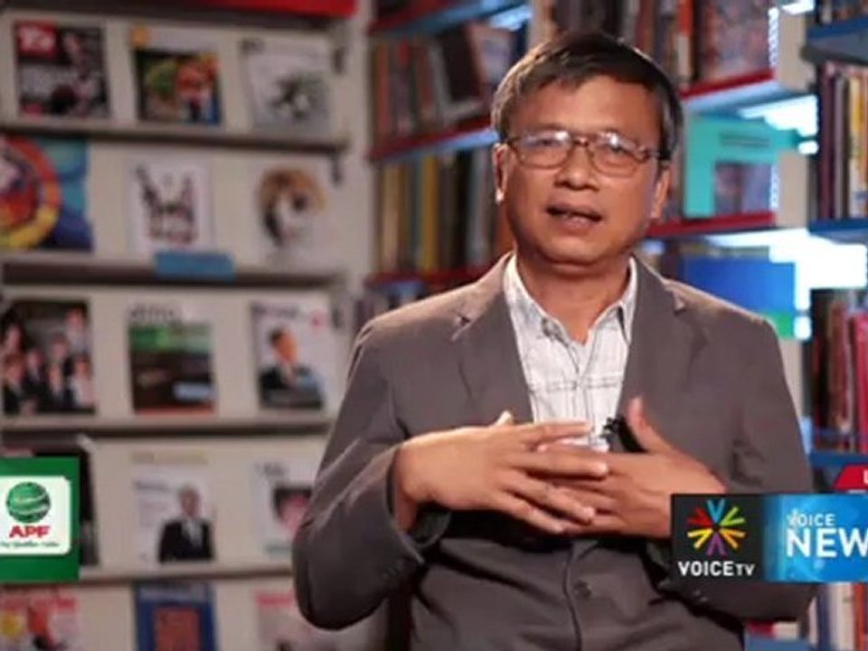 รายการข่าว Voice News ประจำวันที่ 19 พฤษภาคม 2555 เวลา 22.00-23.00 น.