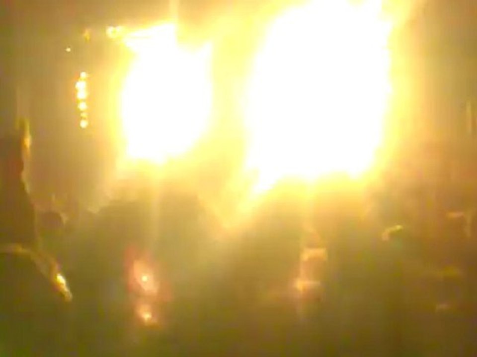 Hayko Cepkin - Bertaraf Et  (Uludağ Üniversitesi Şenlikleri 17 Mayıs 2012)