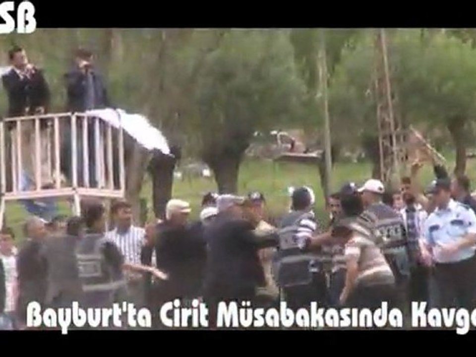 Bayburt'ta Cirit Müsabakasında Kavga