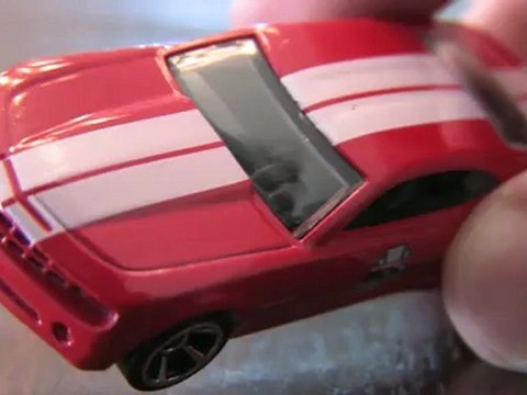 CHEVY CAMARO 2010 INDY 500 PACE CAR Hot Wheels review by CGR Garage