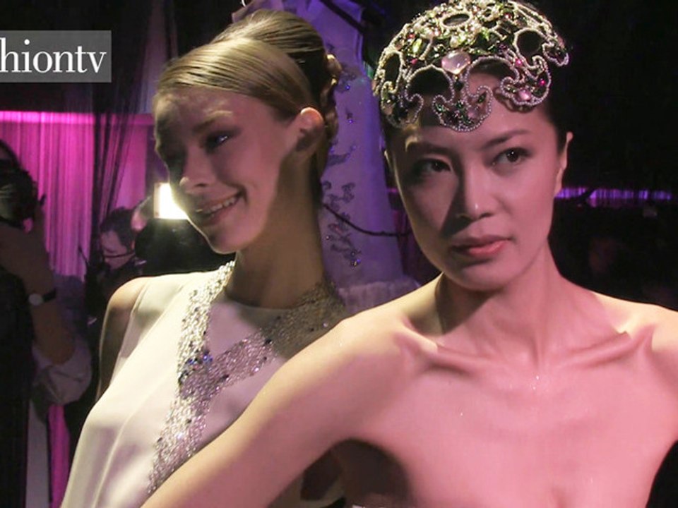 Lightness of Being Fall 2012 Presentation - PFW | FashionTV