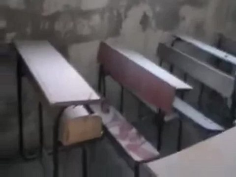 Syria فري برس حمص قلعة الحصن أثار القصف والدمار بأحد المدارس 19 5 2012 Homs