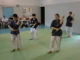 Kata Sanpo par les enfants du Toreikan Catalan