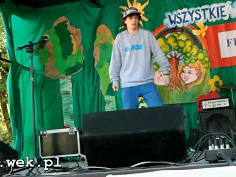 www.wek.pl: Dawid Ignaczak - występ. Festyn Integracyjny w ZSI we Włocławku - 19.05.2012
