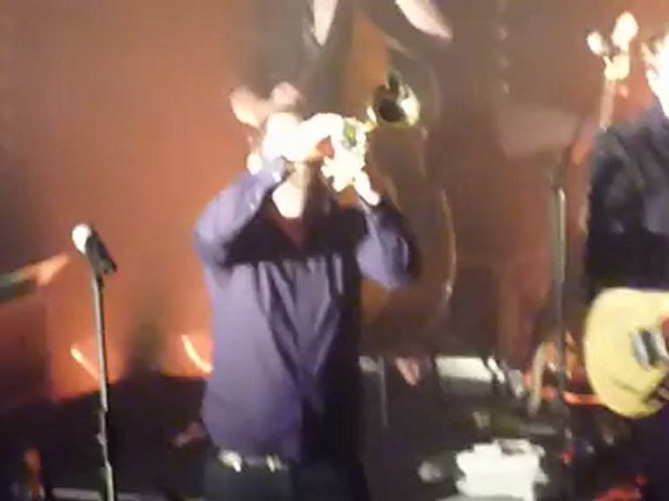 DEBOUT SUR LE ZINC 2012
