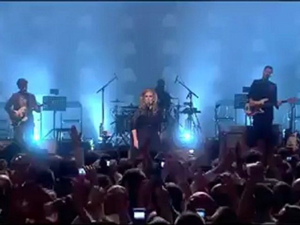 Adele - Rolling in the deep