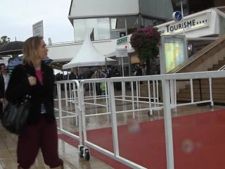 Une leçon d'incruste à Cannes