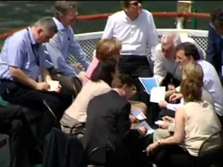 Rajoy dice que Merkel le ha dado el aval a sus políticas