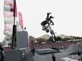 Best tricks by Pat CASEY - flair double whip - at FISE 2012