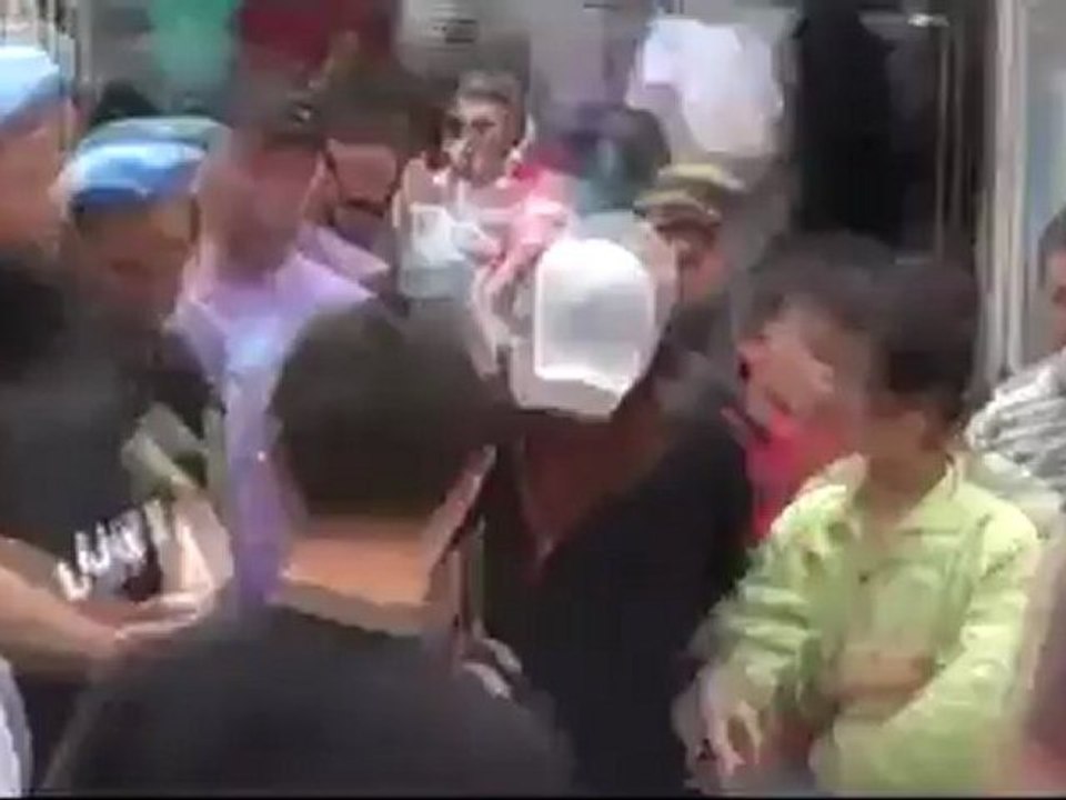 Syria فري برس إدلب بنش زيارة لجنة المراقبين الأممين للمدينة 20 5 2012ج3 Idlib