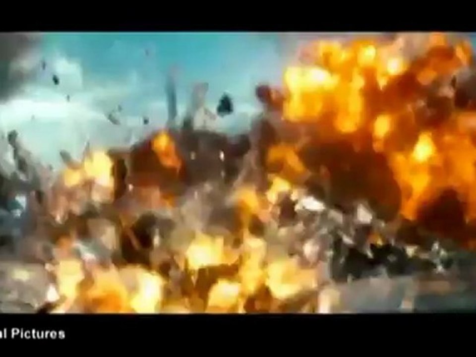 "Avengers" sinks "Battleship"