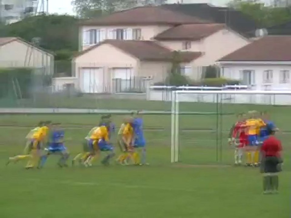 DH : dernier match du championnat pour l'ESG : 1ere mi temps à buxerolles