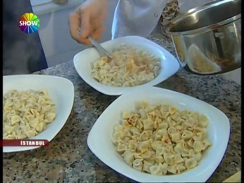 Vahe'nin sofrası - Kayseri mantısı yapımı