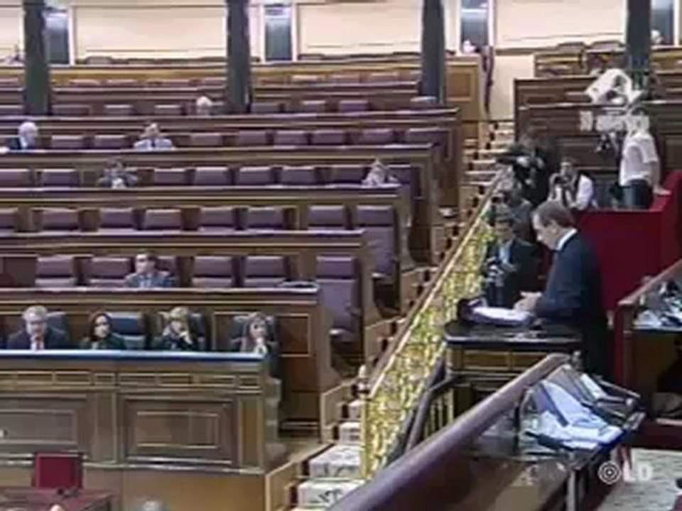 Nacionalistas vascos y gallegos sacan adelante los PGE