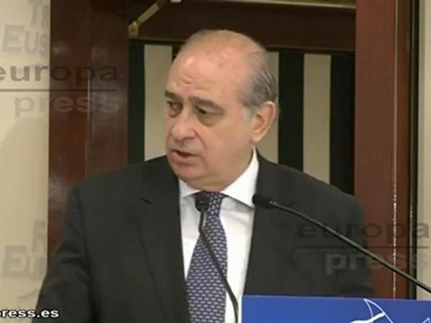 Interior ve difícil que exiliados voten en Euskadi