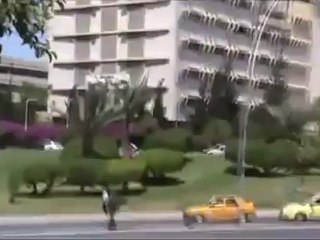 Syria فري برس دمشق مظاهرة طلابية على اتستراد المزة مقابل كلية الطب 20 5 2012 Damascus