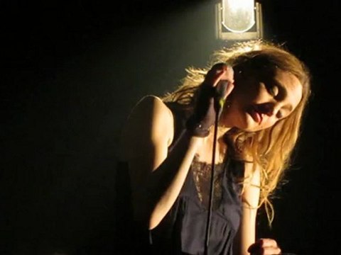 L au Théâtre OLYMPE DE GOUGES de MONTAUBAN le 19 MAI 2012