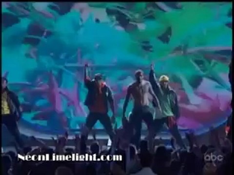 Chris Brown - Turn up the music @ 2012 Billboard Music Awards