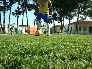 Kypros freestyle football tricks