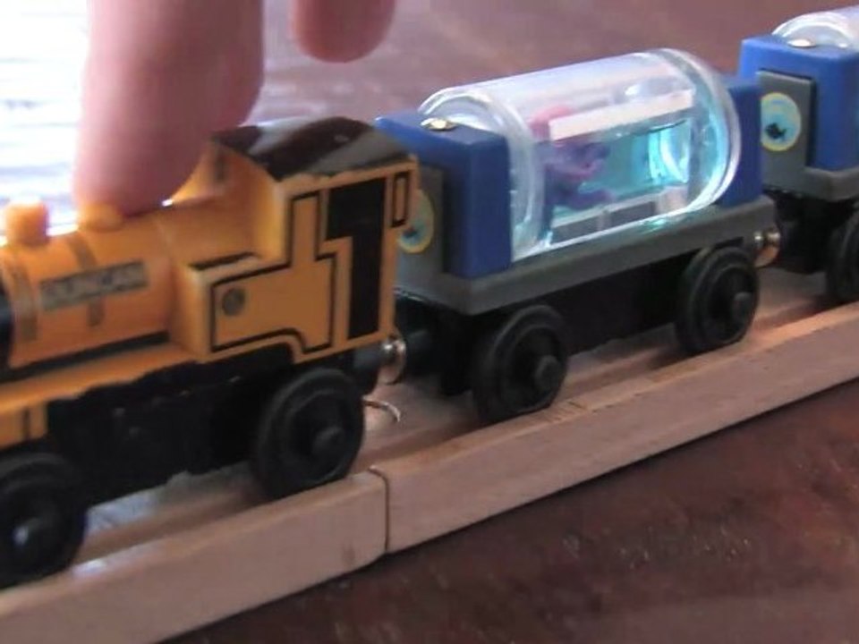 CGR Toys - AQUARIUM CARS Thomas & Friends review