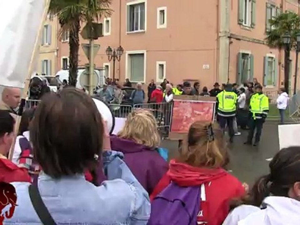 Rassemblement anti corrida à Alès (20.05.2012)