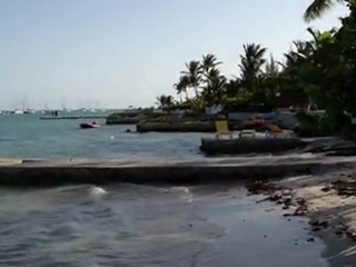 le lagon devant la Villa Carib de Prestige en Guadeloupe