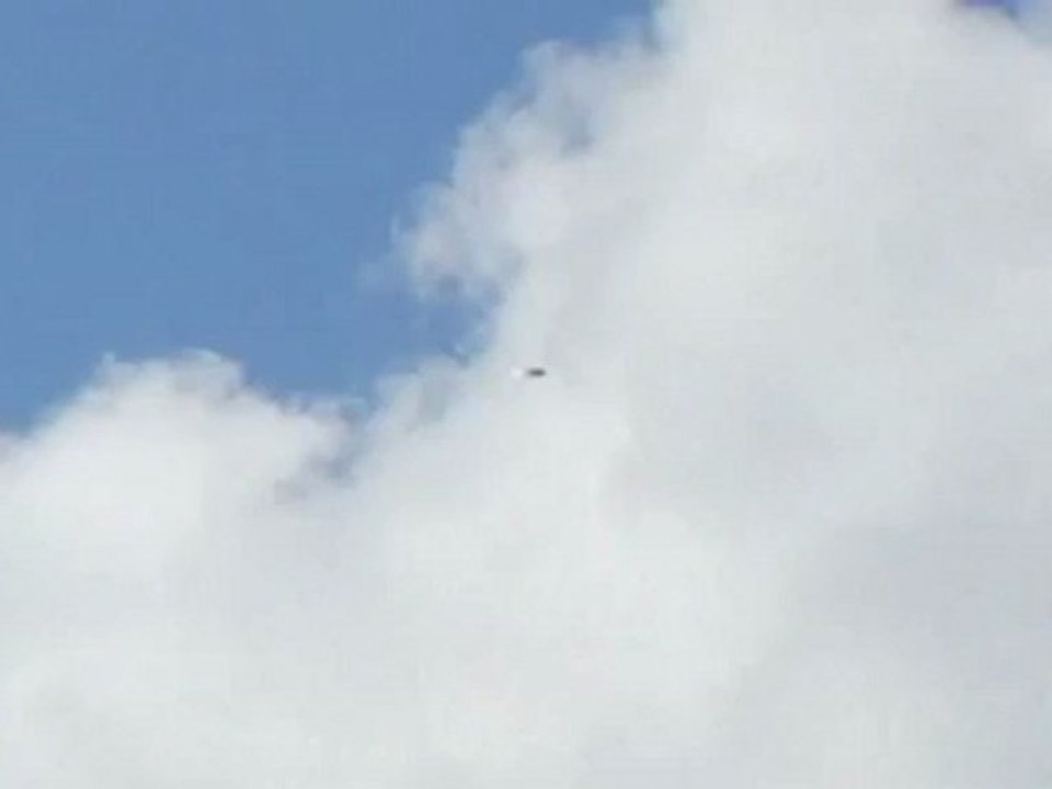 UFO . Londres. Angleterre. uk.20.05.2012
