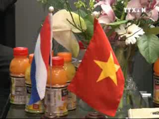 Le journal hebdomadaire du 30 Avril au 6 Mai 2012, VNEWS - Truyền hình Thông tấn xã Việt Nam