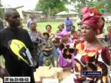 Visite d’une école des autochtones par Mme Antoinette Sassou N’Guesso