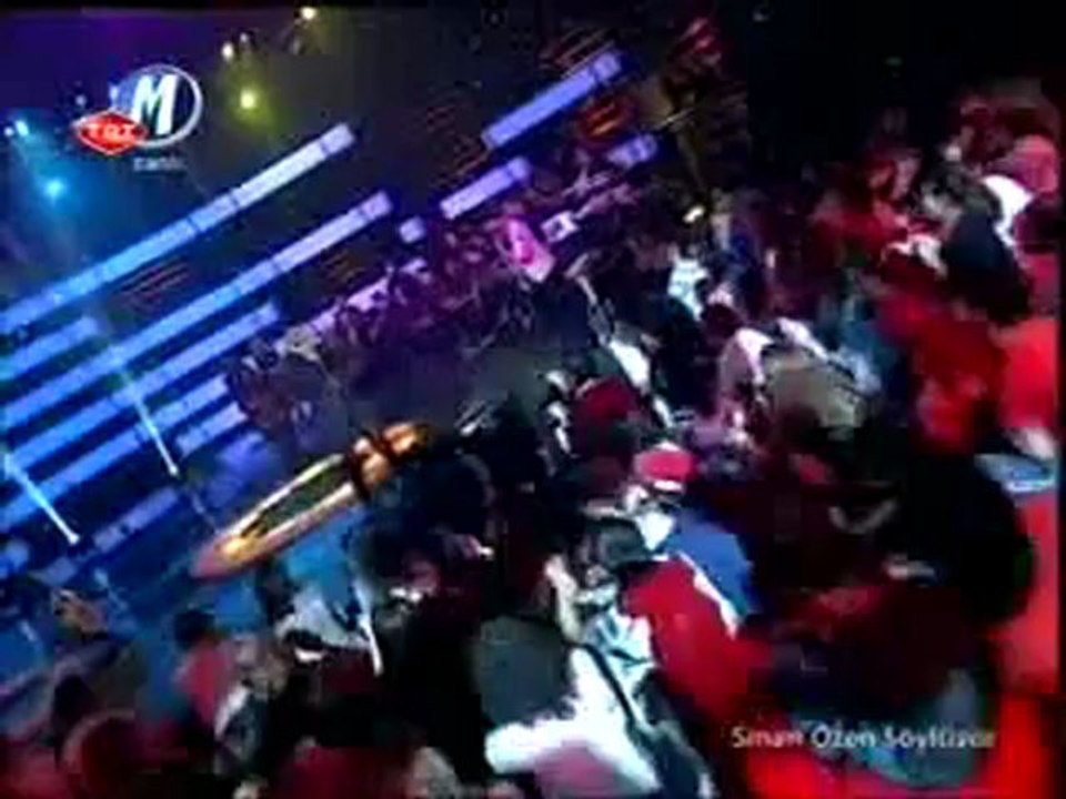 sinan özen söylüyor uyusunda büyüsün